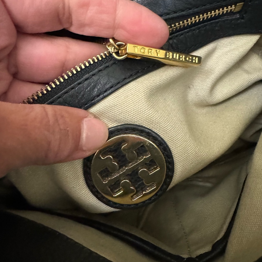 Tory Burch Handbag - Picture 4 of 9